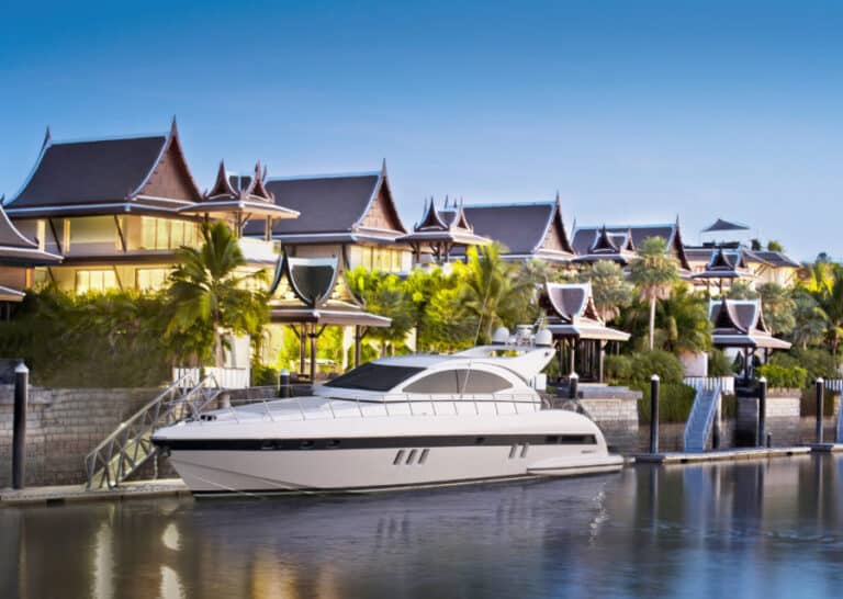 hotels near yacht haven marina phuket